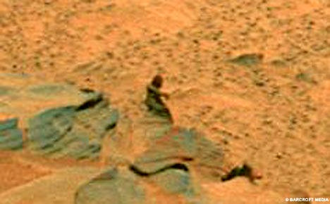 CREATURA-ALIENA-SU-MARTE-QUANTO-SIAMO-DISPOSTI-A-CREDERE